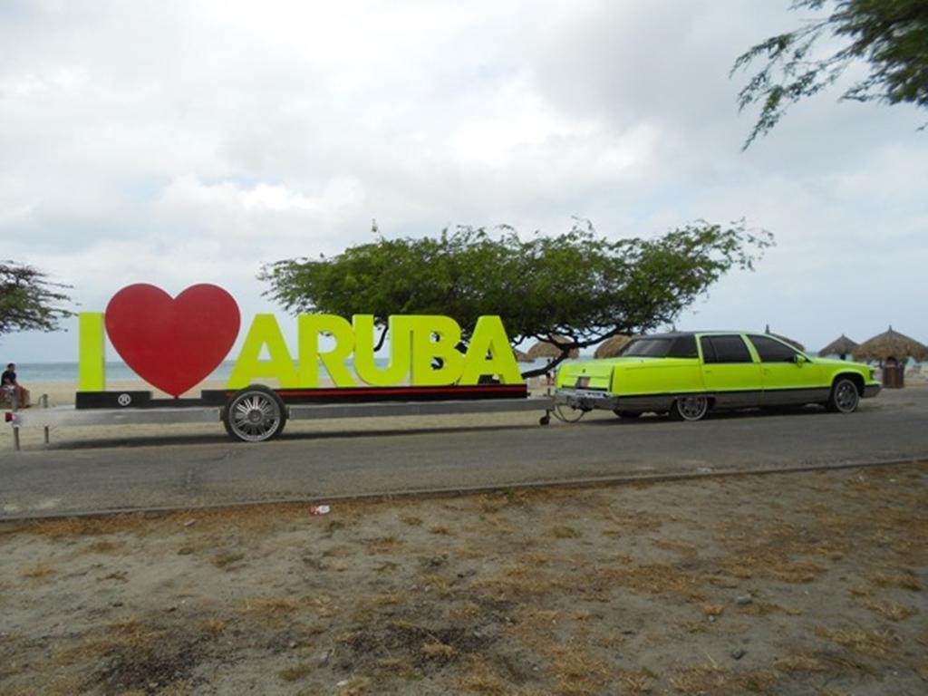 Aruba Cunucu Residence Palm Beach Bagian luar foto